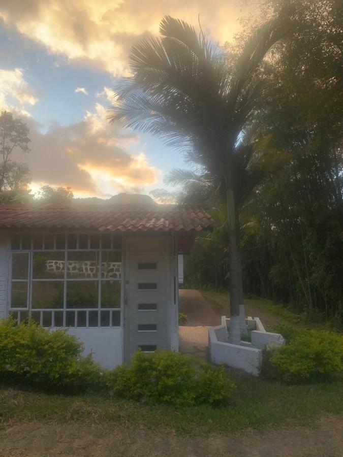 Hotel Campestre Villa Sarita Сан Франсиско Екстериор снимка